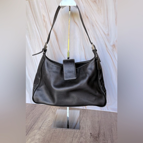 Coach Handbags - Vintage Coach 7789 Hampton Bag – Black Leather with White Contrast Stitching